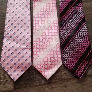 Elegant Pink Men's Ties Set